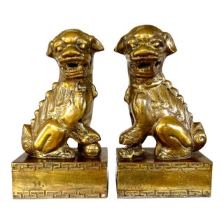 A Pair of Large Brass Foo Dog Bookends For Sale