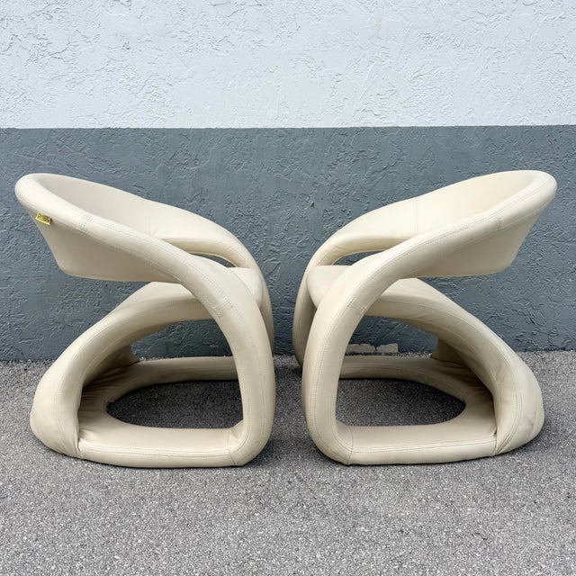 Postmodern Beige Faux Leather Tongue Chairs by Cheers - A Pair For Sale - Image 4 of 8