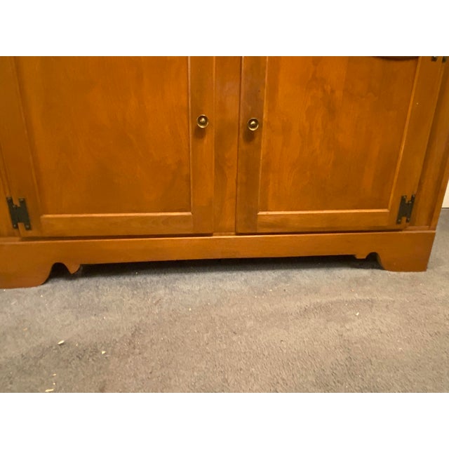 1960s 1960s Ethan Allen Early American Buffet With Hutch For Sale - Image 5 of 7