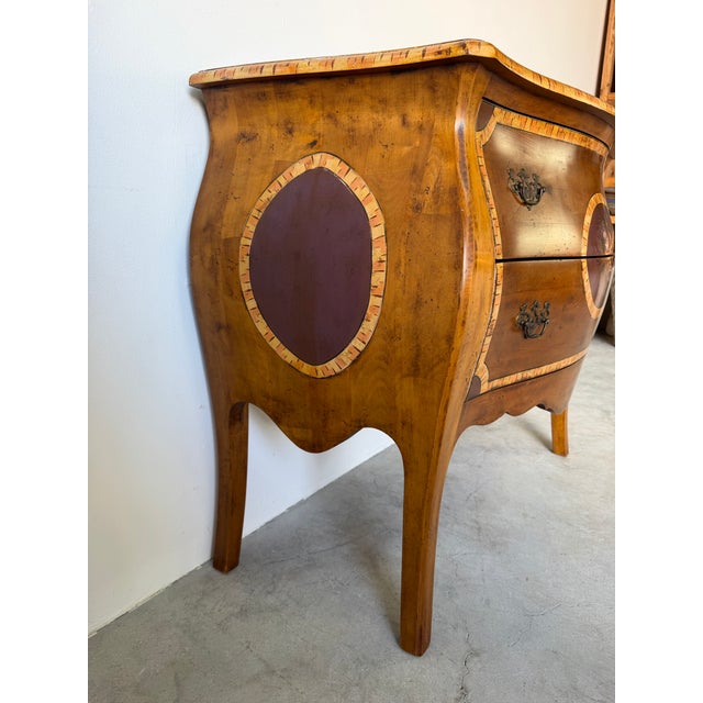 Wood Vintage Hekman Italian Bombay Style Hand-Painted Commode For Sale - Image 7 of 12