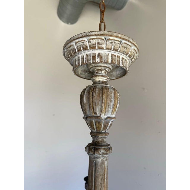 Neoclassical Italian Six-Light Painted and Giltwood Chandelier For Sale - Image 3 of 10