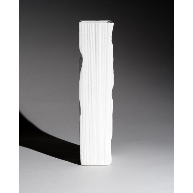 1970s Op Art Porcelain Vase by Hans Martin Freyer for Rosenthal Studio-Line, Germany, 1960s For Sale - Image 5 of 10