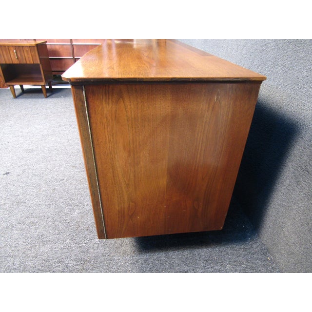 1960s Vintage Walnut Credenza For Sale - Image 12 of 12