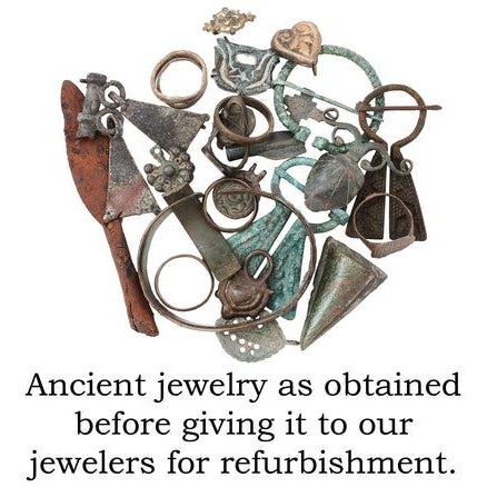 VIKING WARRIOR’S WEDDING RING, 10TH-11TH CENTURY, SIZE 10 For Sale - Image 4 of 6