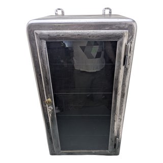 Vintage Steel Medicine Wall Cabinet, 1920s For Sale