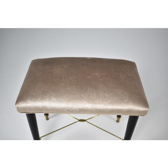 1950s Italian Piano Stool in Wood, Brass & Taupe Velvet For Sale - Image 6 of 9
