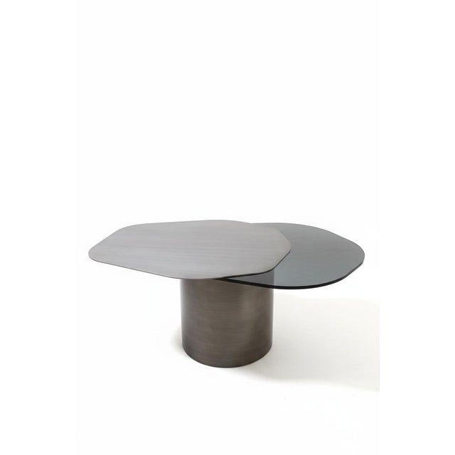 2020s Set of 3 Modern Irregular Kaylee Coffee Table Set in Silver For Sale - Image 5 of 8