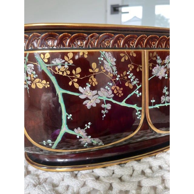 Sienna 1800s French Choisy Le Roi Jardiniere With Hand-Painted Birds, Botanicals, and Gilt Detail For Sale - Image 8 of 12