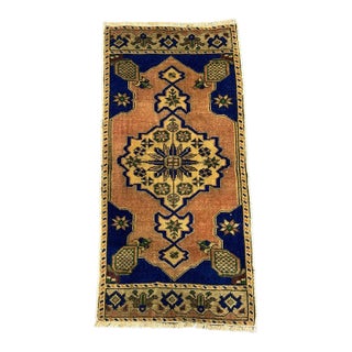 Turkish Yastik Rug 1'4" x 2'10" For Sale
