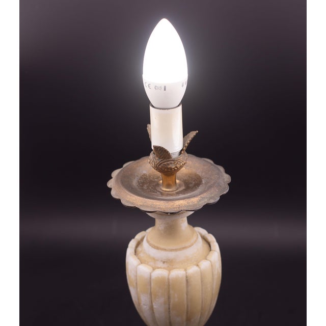 Set of 2 Vintage Neoclassica Alabster Table Lamp by Gregoretti & Co. Volterra For Sale - Image 4 of 12