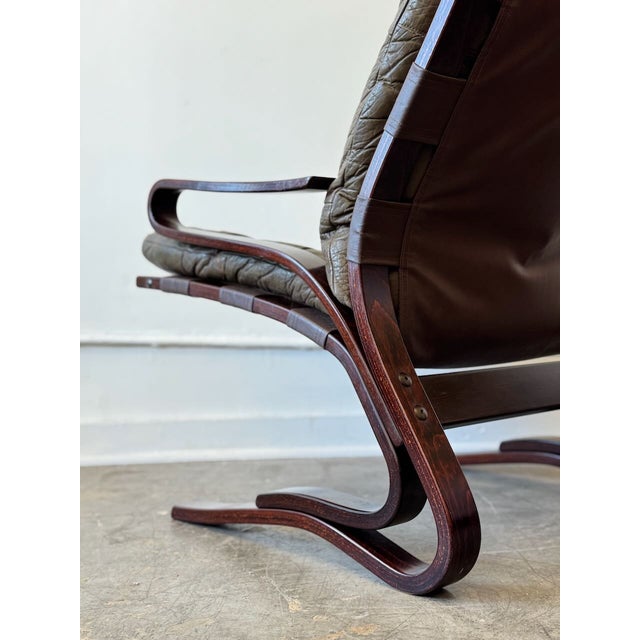 1970s Attributed to Norwegian Hove Mobler "Skyline" Lounge Chair For Sale - Image 9 of 11