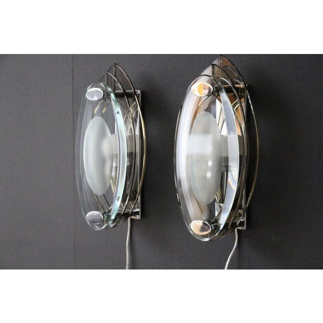 Sconces in Crystal Glass in the style of Max Ingrand and Fontana Arte, 1960s, Set of 2 For Sale - Image 4 of 16