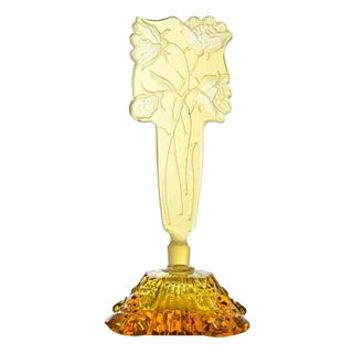 Art Nouveau Glass Sculpture in Yellow and Red, Europe, 1920s For Sale