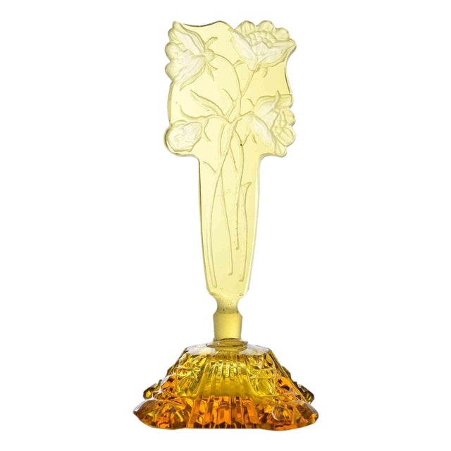 Art Nouveau Glass Sculpture in Yellow and Red, Europe, 1920s For Sale