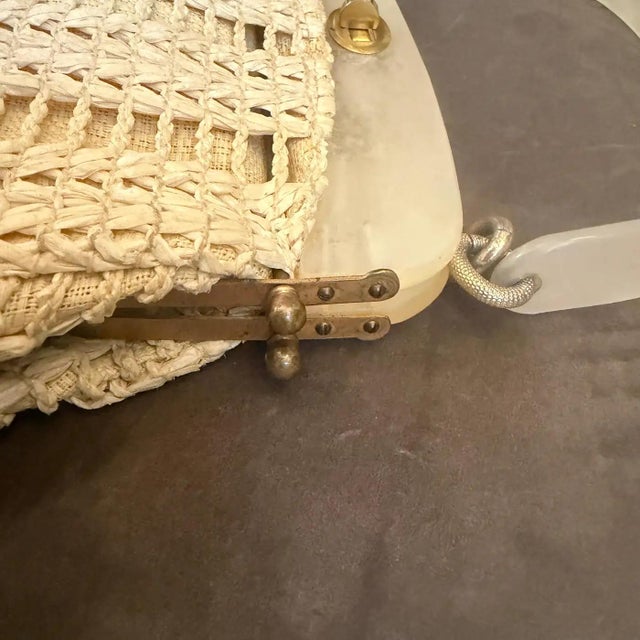 1950s High Quality Bakelite and Woven White Cotton Italian Hand-Bag For Sale - Image 15 of 17
