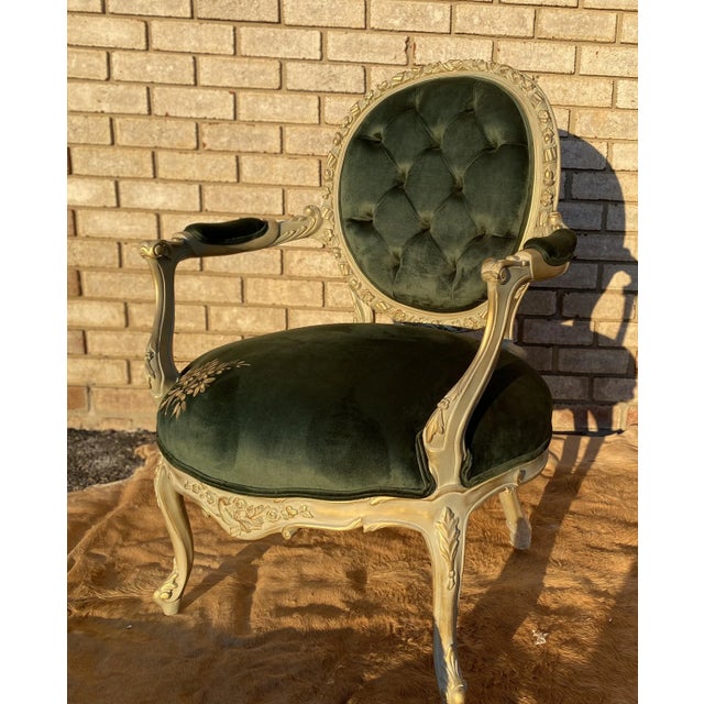 Victorian Style Green Velvet French Style Arm Chair/Settee For Sale In New York - Image 6 of 8
