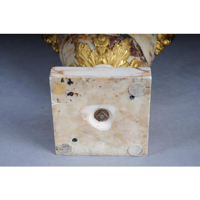 French Ornate Rams Head Potpourri Vase in Marble with Bronze For Sale - Image 16 of 18