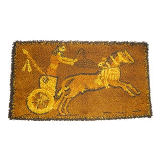 Vintage Rya Wall Rug With Ancient Chariot Motif - Fine Ochre Colored Nuances - Denmark 1970s. For Sale