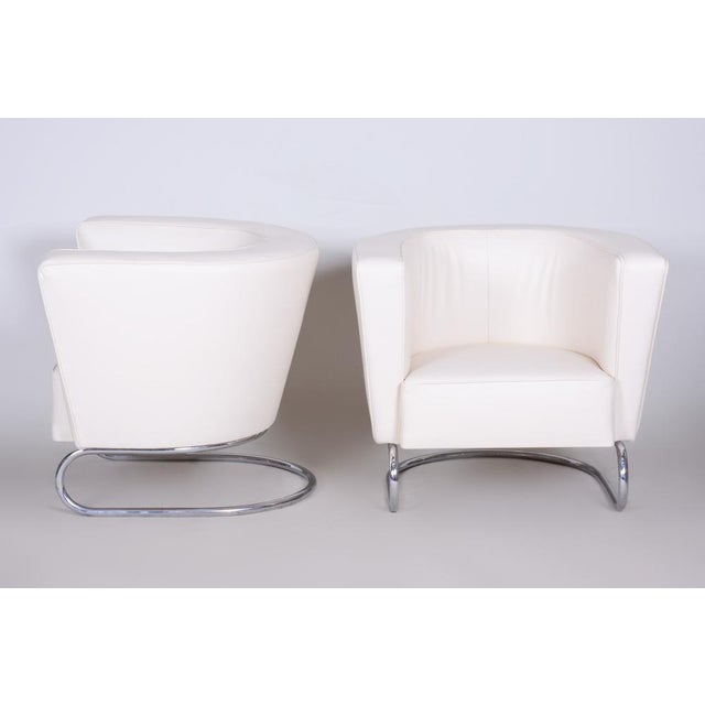 Set of Art Deco Armchairs in Chrome-Plated Steel & High Quality Leather attributed to Jindrich Halabala for Up Závody, Czech, 1930s, Set of 2 For Sale - Image 14 of 17