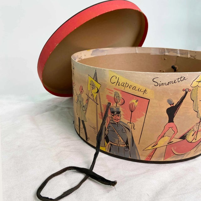 Mid-Century Vintage Hat Box For Sale - Image 4 of 6