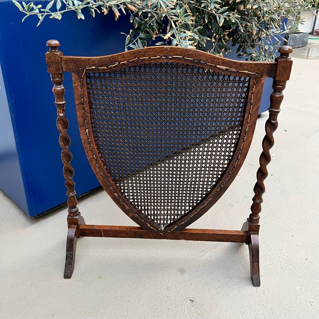 1920s 1920s English Caned Shield Fireplace Screen With Oak Barley Twist Frame For Sale - Image 5 of 9