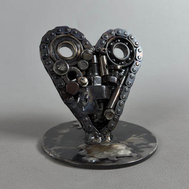 Simon Saronni, Heart Sculpture, 2025, Recycled Art Metal For Sale - Image 15 of 15