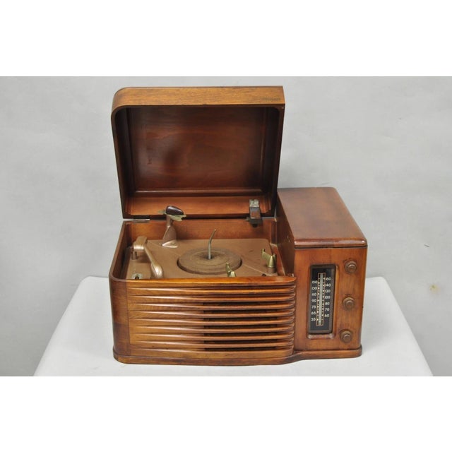 Art Deco Antique Philco Tube Radio Table Record Player Mahogany Case Model 46-1203 For Sale - Image 3 of 18