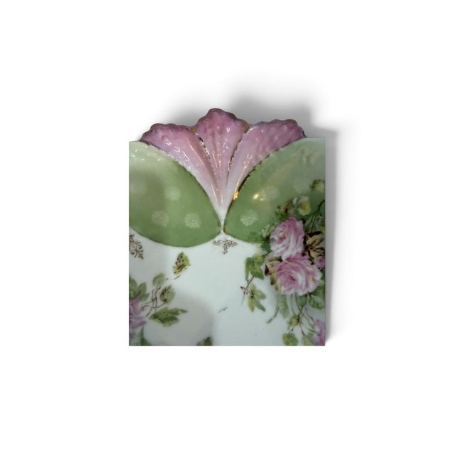 Traditional Floral Porcelain Scalloped Bowl With Pink & Green Petal Design and Gold Gilt Trim For Sale - Image 3 of 7