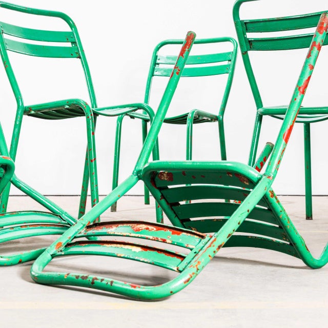 1950s Vintage French Bright Green T2 Dining Chairs from Tolix, 1950s, Set of 6 For Sale - Image 5 of 9