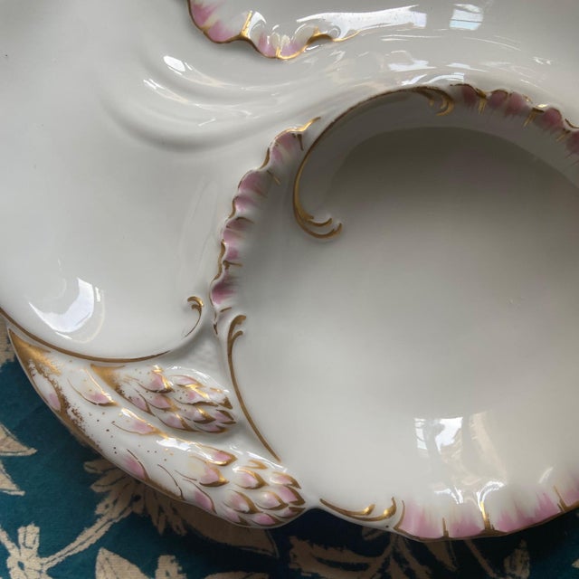 French Porcelain Artichoke Asparagus Plates from Haviland Limoges, 1930, Set of 3 For Sale - Image 6 of 10