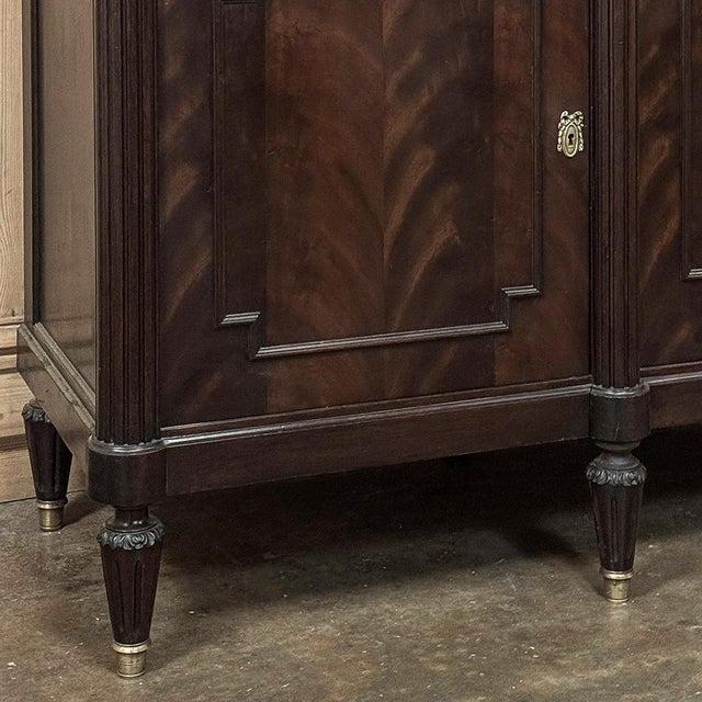 French Louis XVI Mahogany Buffet With Carrara Marble For Sale In Dallas - Image 6 of 18