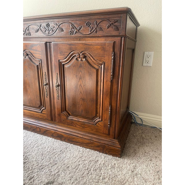 French Country Vintage Baker Furniture French Provincial Carved Oak Sideboard Buffet Hutch Cabinet For Sale - Image 3 of 7