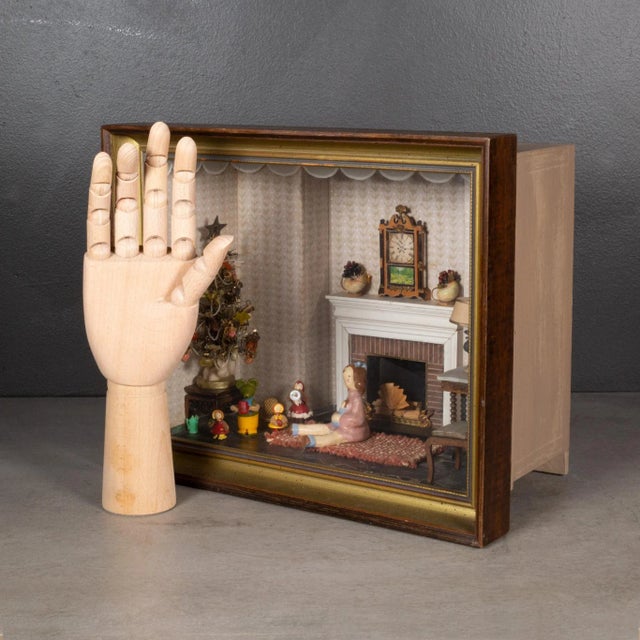Early 20th C. Narcissa Ward Miniature "Christmas Morning" Diorama C.1933-1942 For Sale - Image 4 of 8