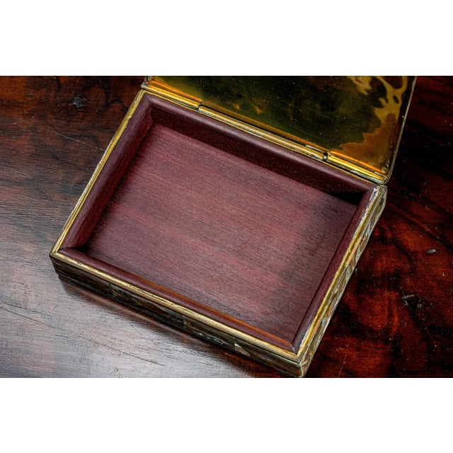 Shell Luminous Vintage Mid Century Abalone Shell Brass Jewelry Trinket Box For Sale - Image 7 of 12