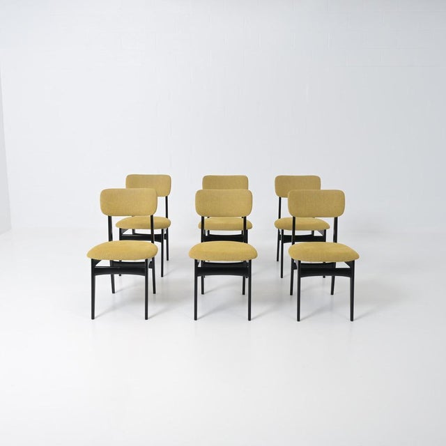 Beautiful set of 6 Alfred Hendrickx S4 dining chairs from 1955. These elegant chairs were designed for Belform. They show...
