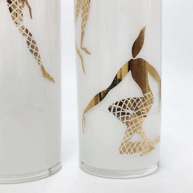 White Vintage MCM Collins Glasses | 1950s Fred Press Siamese Acrobatic Dancers | Set of 4 For Sale - Image 8 of 9
