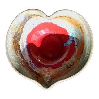 Late 20th Century Pigeon River Pottery Heart-Shaped Bowl With Autumn Glaze For Sale