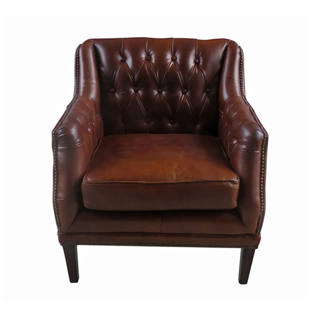 Our Chatsworth selection of seating offers a fresh update on a classic look. Inspired by the sleek luxury of Chesterfield...