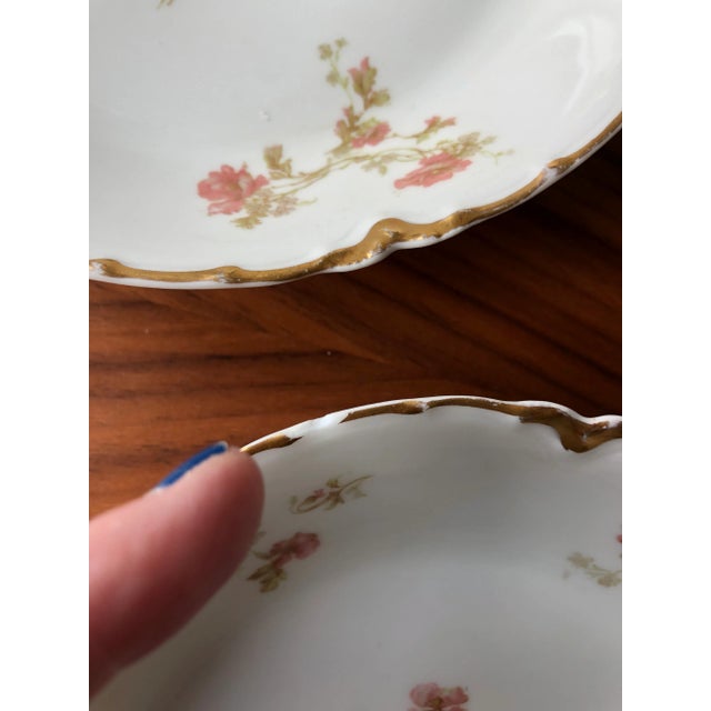 Off-white Antique Haviland Floral Coupe Bowls Limoges, France (1894-1931)-4 Piece Set For Sale - Image 8 of 12