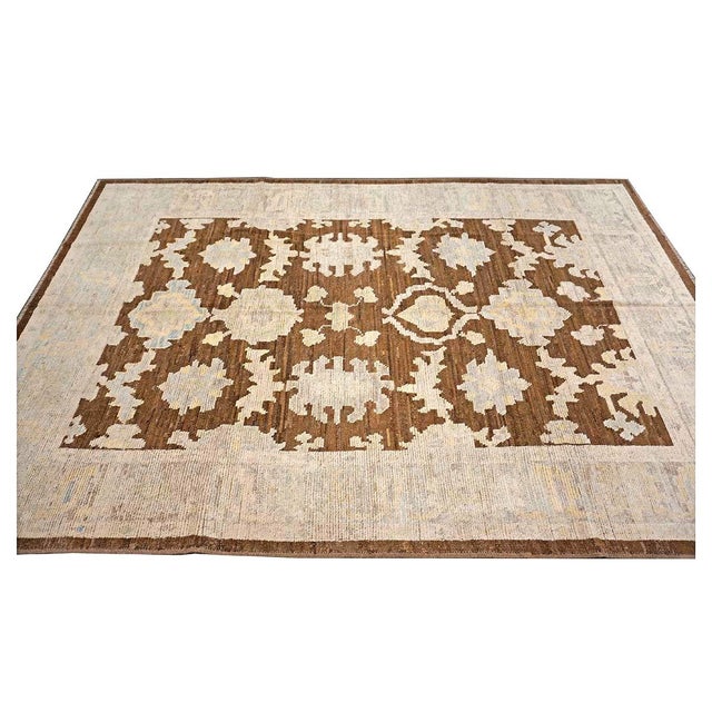 Condition: New Origin: Turkey Design: Oushak Actual size: 6'7" X 9'8" Thickness: 1/8" - 1/4" Colors: Ivory, Brown Content:...