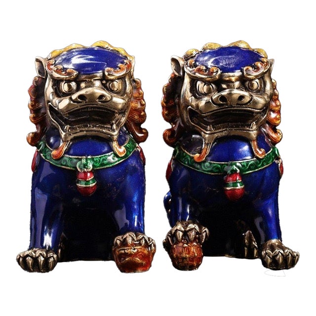 Pair of Vintage Chinese Cloisonné Foo Dogs / Guardian Lions in Cobalt Blue With Silver-Tone Brass For Sale