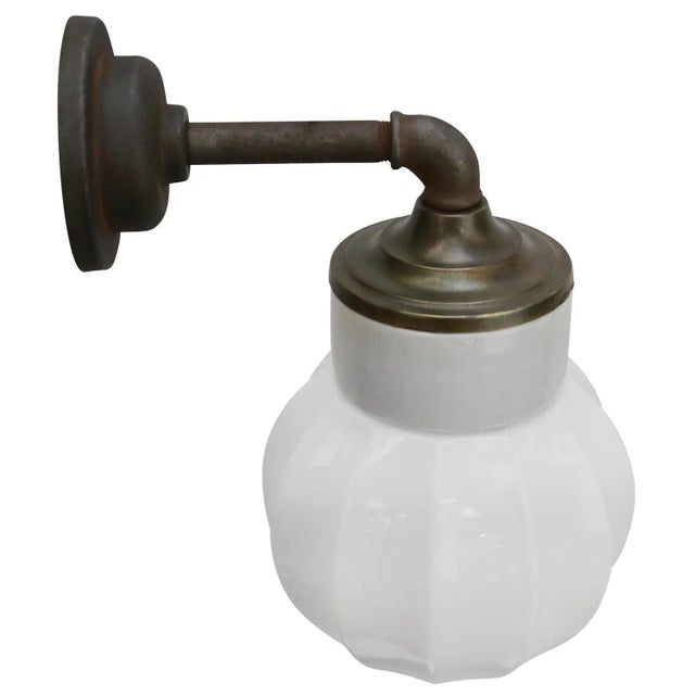 1950s Vintage Industrial White Wall Lamp in Porcelain and Opaline Glass For Sale - Image 5 of 11