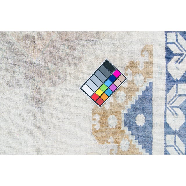 Beige 1980s Vintage Oushak Neutral Wool Hand Knotted Rug For Sale - Image 8 of 11
