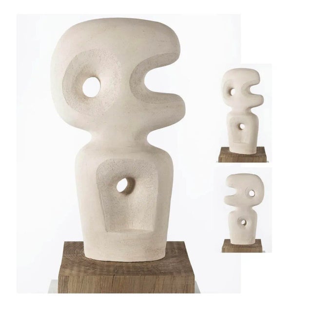 Title : Nzuri Signed and stamped Clay Chamotte Artist: Aude Herledan Aude Herlédan now lives in Paris and Sologne, where...