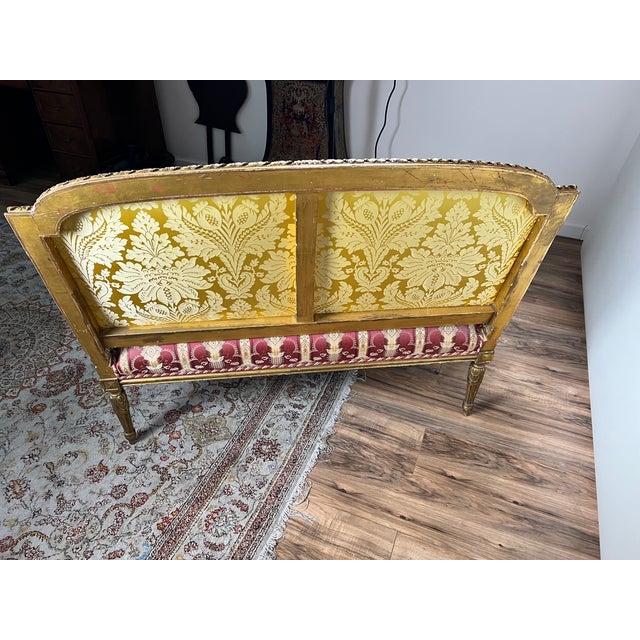 Antique Louis XVI Style Giltwood Settee in Silk Damask C. Late 19th Century For Sale - Image 10 of 10