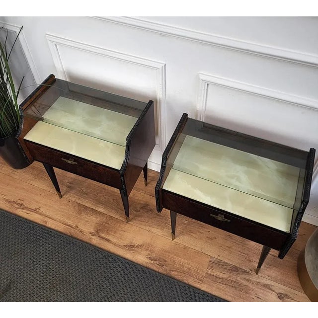 1950s Mid-Century Italian Art Deco Nightstands in Wood, Brass & Glass, 1950s, Set of 2 For Sale - Image 5 of 8