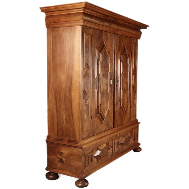 Age/age and origin/origin: The cabinet is probably from the end of the 17th century and the origin is probably western...