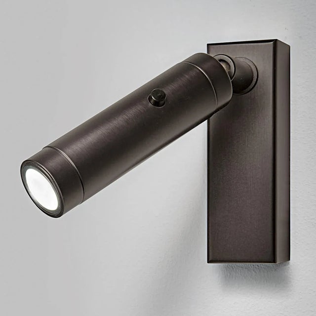 The Cylindrical Head Has A Black On/Off Switch. Rectangular Backbox Houses An Integral Driver. Price Includes Integral...