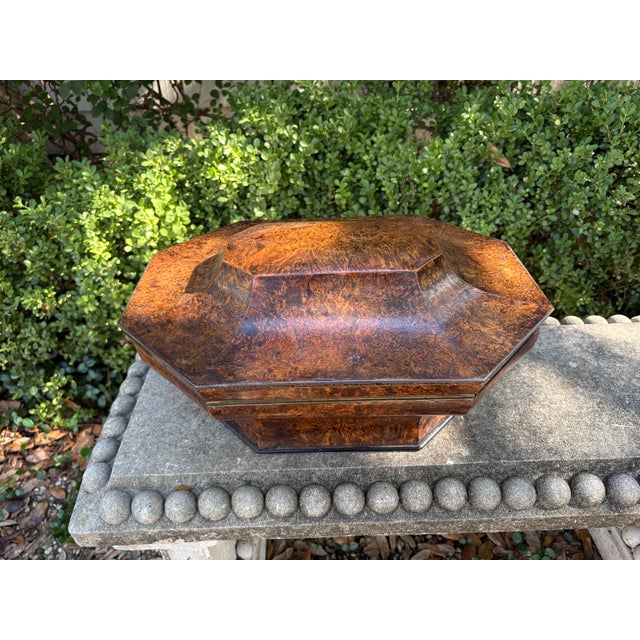 19th Century English Georgian Burlwood Wig Box For Sale - Image 11 of 12