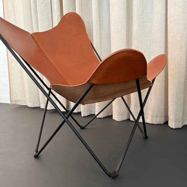 1960s Pair of Leather Butterfly Chairs by Jorge Ferrari-Hardoy for Knoll For Sale - Image 5 of 12